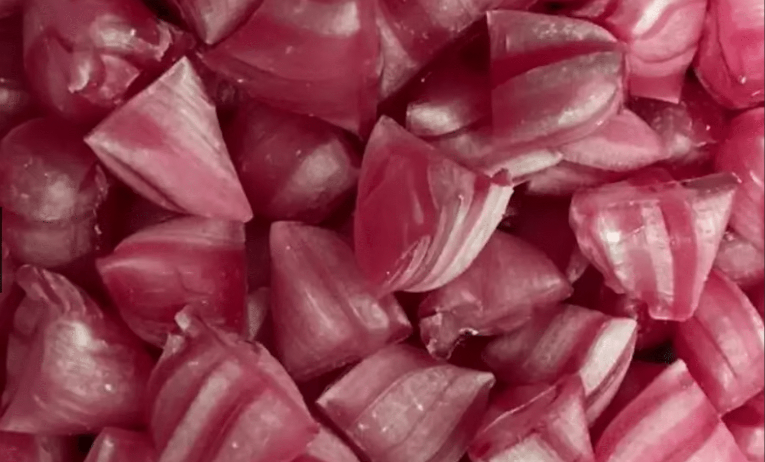 Berlingots artisanaux colorés de Maison Candy's, préparés avec soin pour offrir des saveurs authentiques et gourmandes.